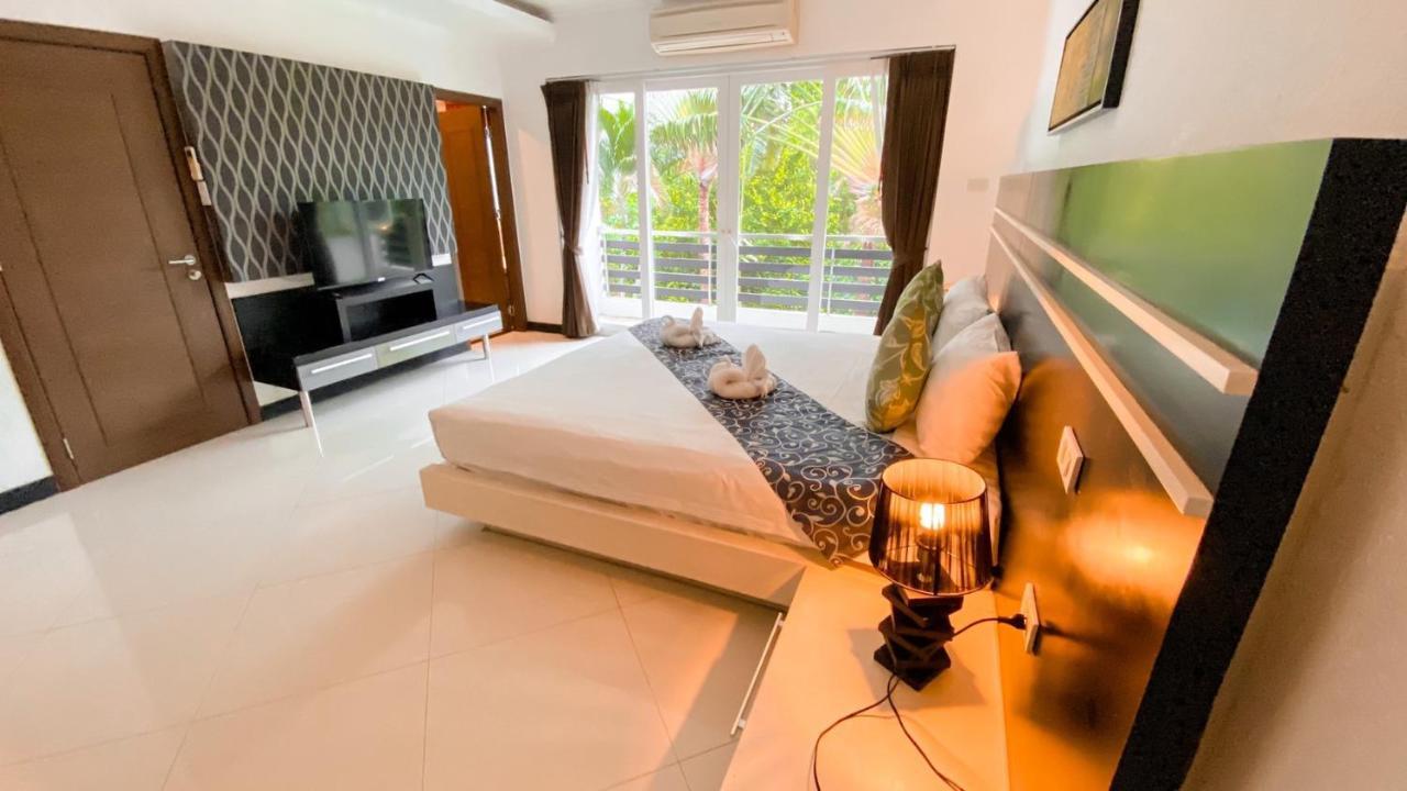 Hidden Palm Pool Villas Pattaya Exterior photo