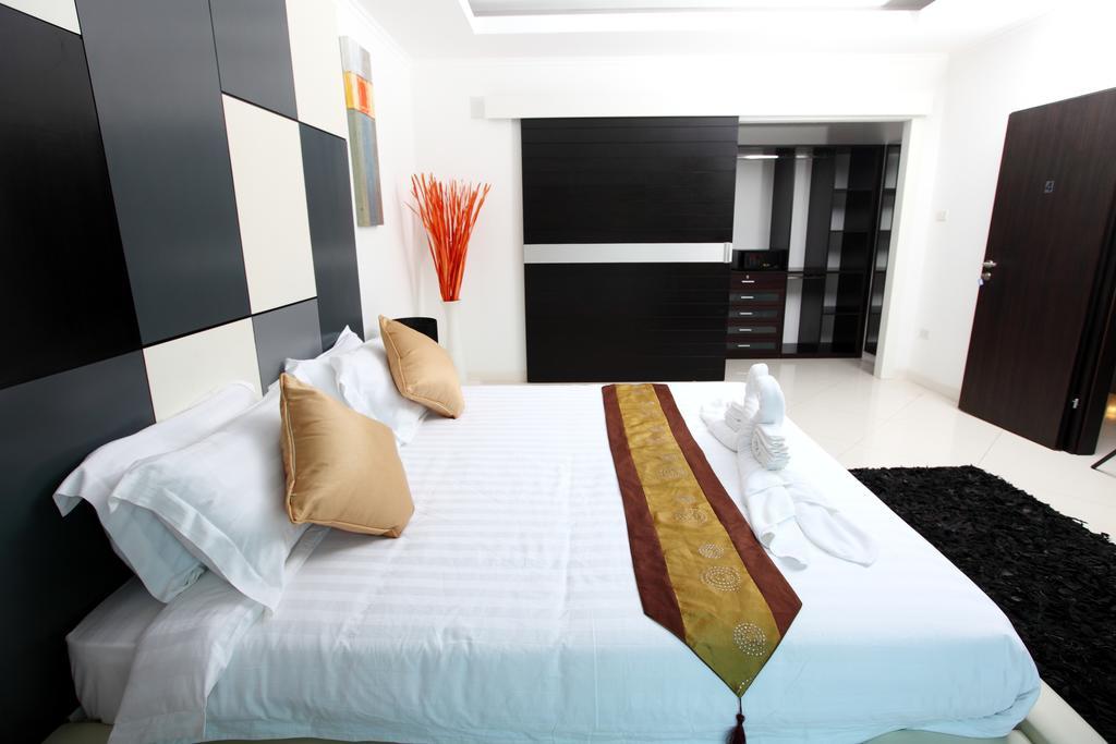 Hidden Palm Pool Villas Pattaya Exterior photo